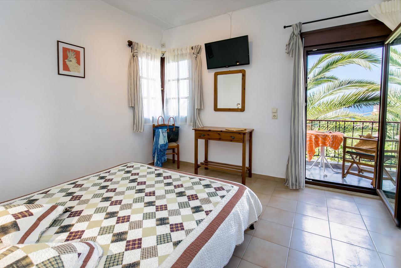 Pension Aldebaran Hotel Potos Exterior photo