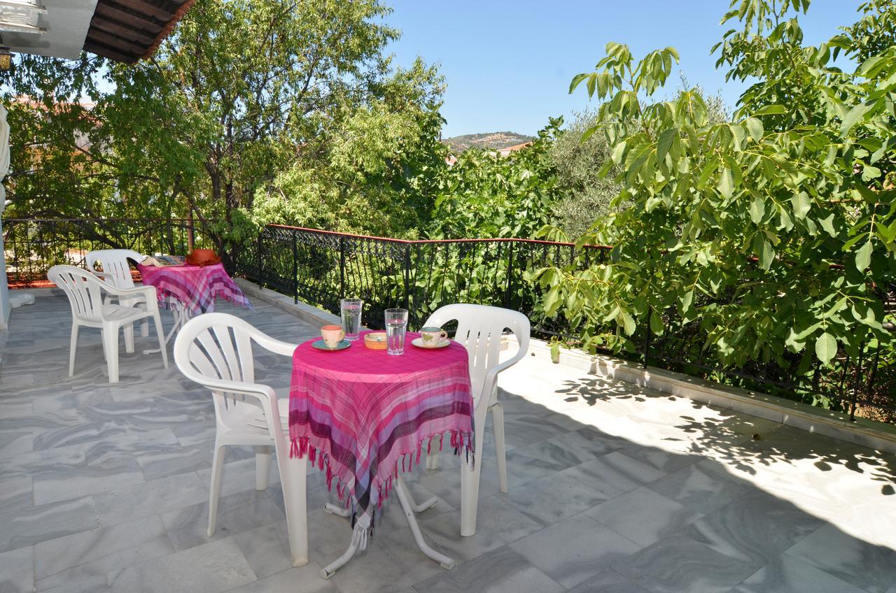 Pension Aldebaran Hotel Potos Exterior photo